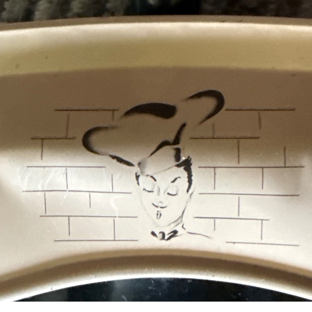 Vintage Metal Dustpan Mid Century Chef Graphic Black Tan Retro Kitchen Decor - Picture 5 of 5